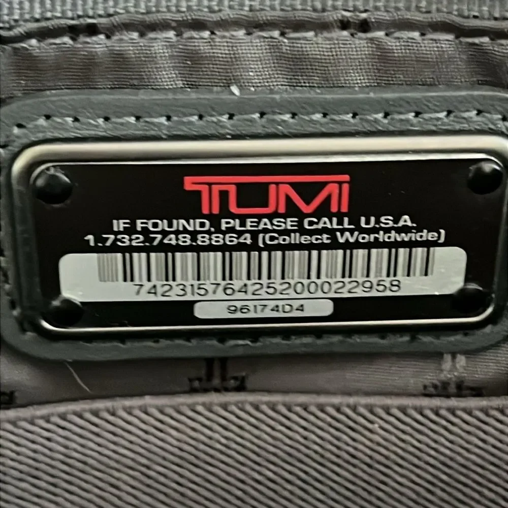 EUC Vintage Tumi Alpha Black Napa Leather Messenger Bag Laptop Briefcase